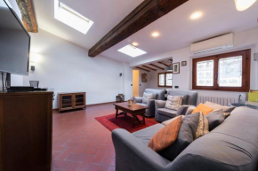 Toscanella 3 Bedrooms by Mmega, Florence